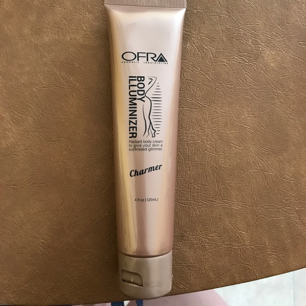 Ofra body illuminizer